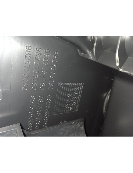 Recambio de apoyabrazos central para ds 3 crossback so chic referencia OEM IAM 9825563280  