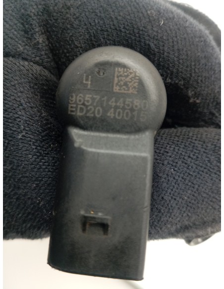 Recambio de inyector para peugeot 407 sw sport referencia OEM IAM 9657144580  