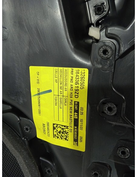 Recambio de guarnecido puerta trasera derecha para ds 3 crossback so chic referencia OEM IAM 98269013ZD  