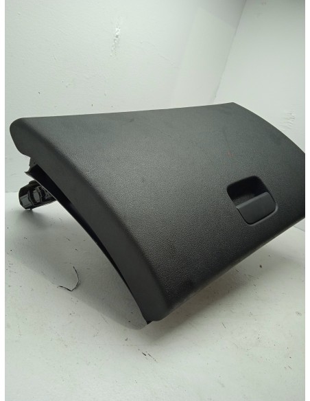Recambio de guantera para peugeot 5008 sport pack referencia OEM IAM 9685050177  