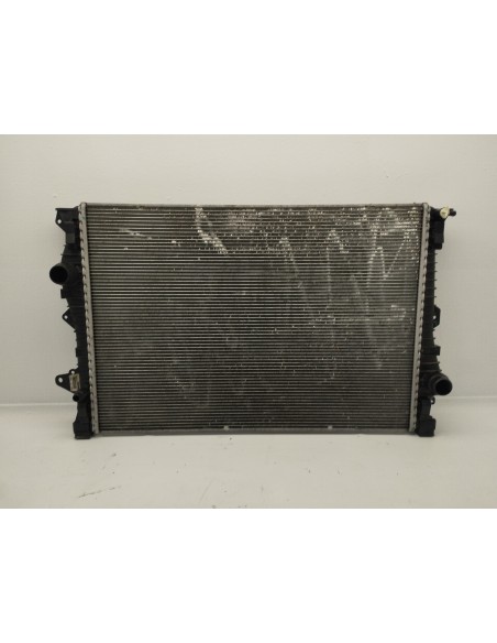 Recambio de radiador agua para land rover range rover evoque evoque referencia OEM IAM GJ328005BB  