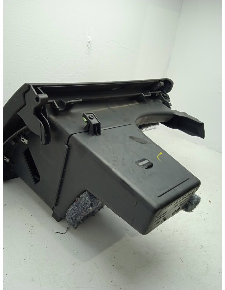 Recambio de guantera para peugeot 5008 sport pack referencia OEM IAM 9685050177  