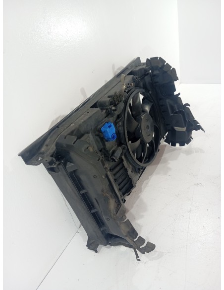 Recambio de electroventilador para peugeot 308 confort referencia OEM IAM 9680590180  