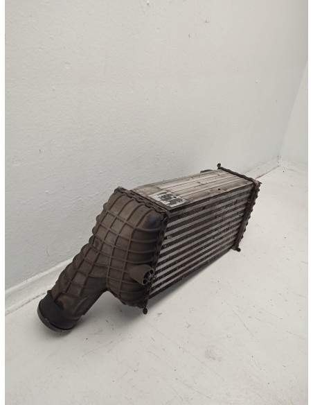 Recambio de intercooler para peugeot 5008 sport pack referencia OEM IAM 9673015780  