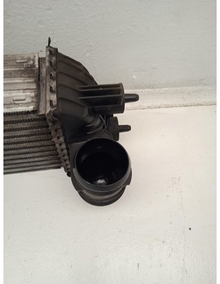 Recambio de intercooler para peugeot 5008 sport pack referencia OEM IAM 9673015780  