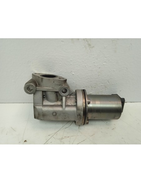 Recambio de valvula egr para hyundai i30cw 1.6 crdi cat referencia OEM IAM 284102A120  