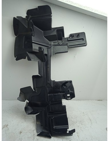 Recambio de plastico para ds 3 crossback so chic referencia OEM IAM 9820777680  