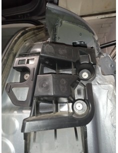 Recambio de plastico para ds 3 crossback so chic referencia OEM IAM 9820846580 DERECHO  2