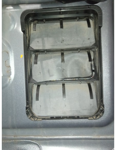 Recambio de plastico para ds 3 crossback so chic referencia OEM IAM  DHC 