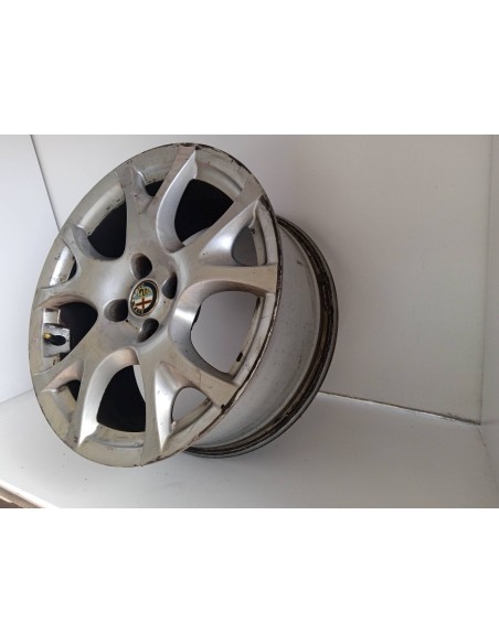 Recambio de llanta para alfa romeo mito (145) junior referencia OEM IAM 156088659  