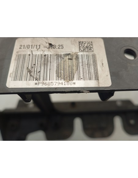 Recambio de panel frontal para peugeot 508 style referencia OEM IAM 7104PL  