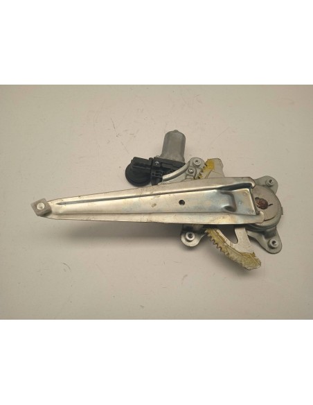 Recambio de elevalunas trasero derecho para lexus is200 (ds2/is2) d-cat referencia OEM IAM   
