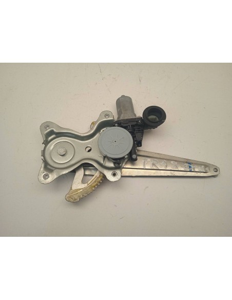 Recambio de elevalunas trasero derecho para lexus is200 (ds2/is2) d-cat referencia OEM IAM   