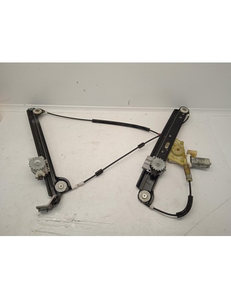 Recambio de elevalunas delantero derecho para bmw serie 1 coupe (e82) 118d referencia OEM IAM 7286142  