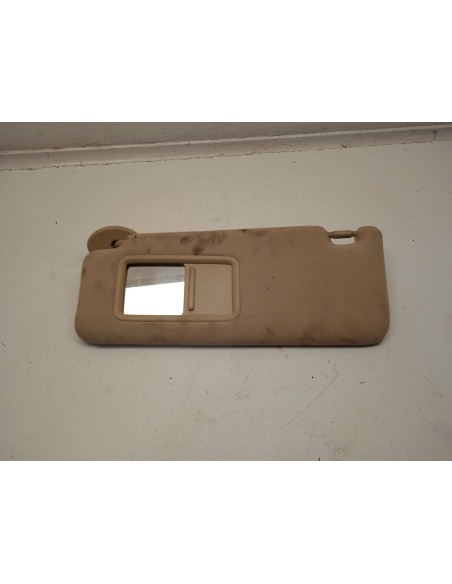 Recambio de parasol izquierdo para lexus is200 (ds2/is2) d-cat referencia OEM IAM  BEIGE 