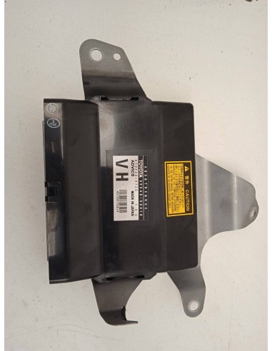Recambio de centralita abs para lexus is200 (ds2/is2) d-cat referencia OEM IAM 8954053310  