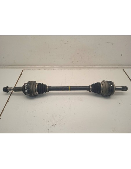 Recambio de transmision trasera izquierda para lexus is200 (ds2/is2) d-cat referencia OEM IAM 4234030160  