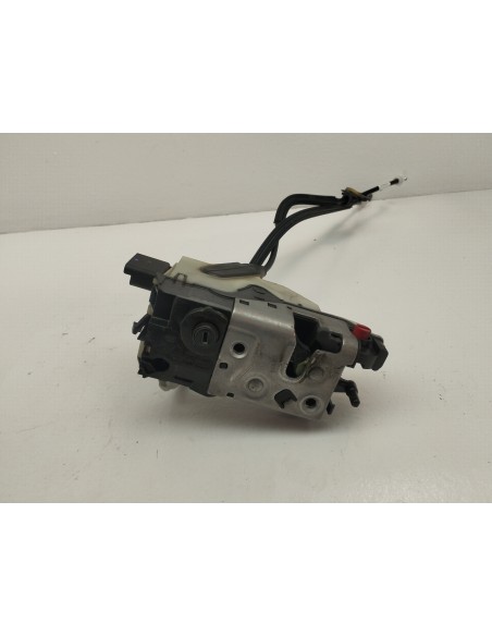 Recambio de cerradura puerta trasera derecha para ds 4 style referencia OEM IAM 9685353480  