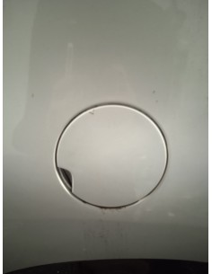 Recambio de tapa exterior combustible para peugeot 3008 sport pack referencia OEM IAM 1517G9 COLOR BLANCO  2