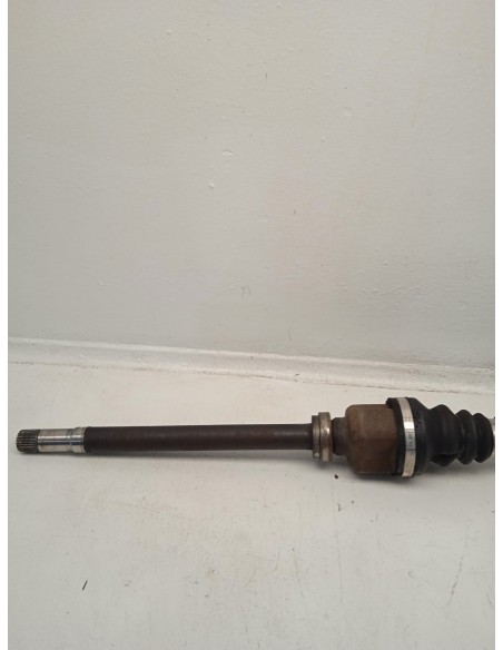 Recambio de transmision delantera derecha para peugeot 3008 sport pack referencia OEM IAM 9684135480  