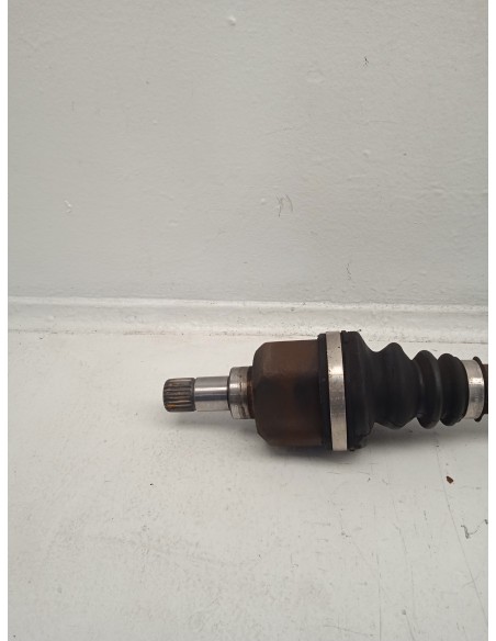 Recambio de transmision delantera izquierda para peugeot 3008 sport pack referencia OEM IAM 9684135380  
