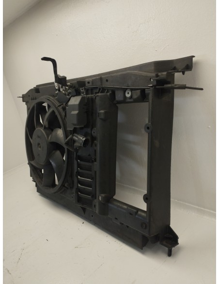 Recambio de electroventilador para ds 4 style referencia OEM IAM 9677113480  