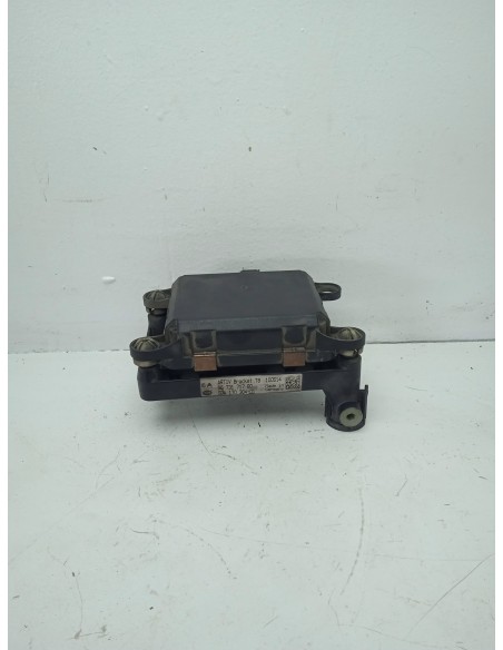 Recambio de modulo electronico para peugeot 3008 sport pack referencia OEM IAM 9673046780  