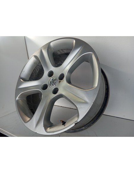 Recambio de llanta para peugeot 3008 sport pack referencia OEM IAM 9685121480  