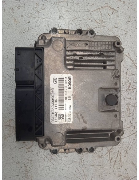 Recambio de centralita motor uce para kia cee´d 1.6 crdi cat referencia OEM IAM 381112A511  