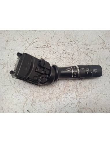 Recambio de mando limpia para kia cee´d 1.6 crdi cat referencia OEM IAM 934201H500  