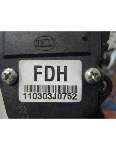 Recambio de potenciometro pedal para kia cee´d 1.6 crdi cat referencia OEM IAM 327002R300  