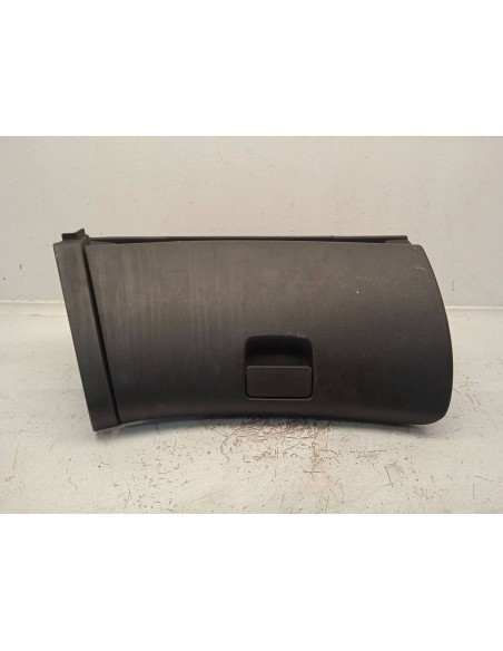 Recambio de guantera para kia cee´d 1.6 crdi cat referencia OEM IAM 847601H050  
