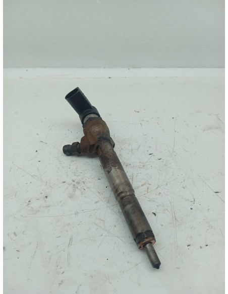 Recambio de inyector para renault megane ii berlina 5p confort expression referencia OEM IAM 8200380253  