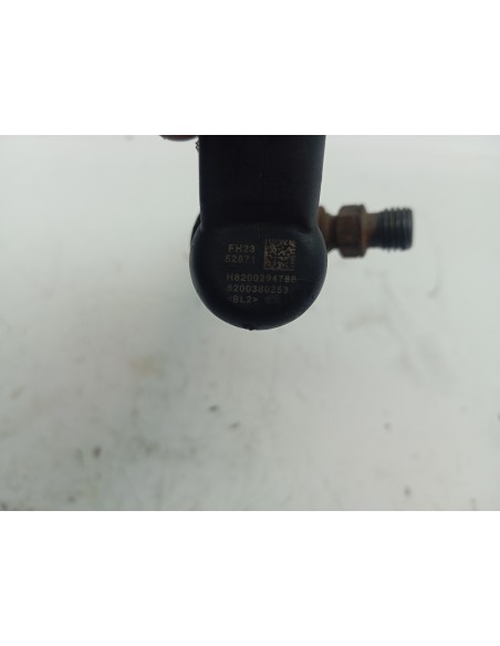 Recambio de inyector para renault megane ii berlina 5p confort expression referencia OEM IAM 8200380253  
