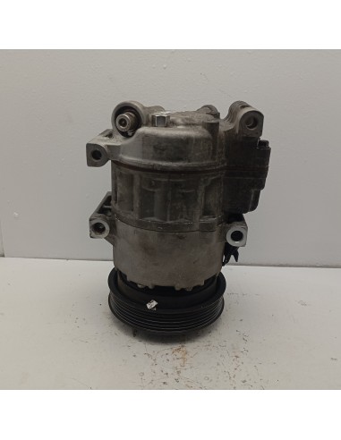 Recambio de compresor aire acondicionado para kia cee´d 1.4 cat referencia OEM IAM 977012H040  