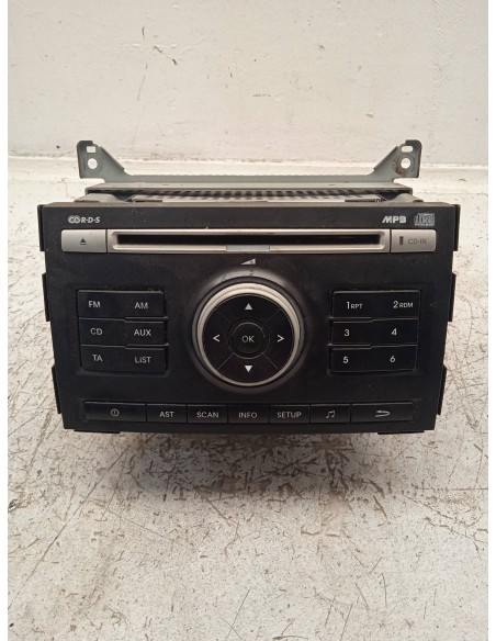 Recambio de sistema audio / radio cd para kia cee´d 1.4 cat referencia OEM IAM 961601H000  