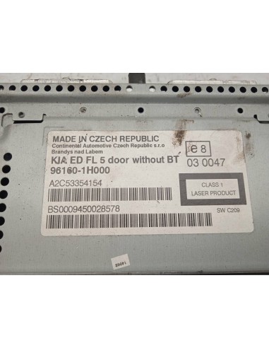 Recambio de sistema audio / radio cd para kia cee´d 1.4 cat referencia OEM IAM 961601H000  