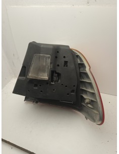 Recambio de piloto trasero izquierdo para bmw serie 3 berlina (e46) 2.0 16v diesel cat referencia OEM IAM 63218383099 AMBAR ARRI 2