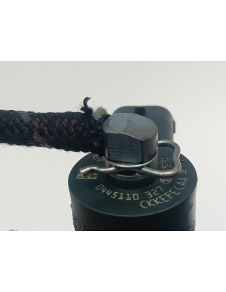 Recambio de inyector para opel insignia berlina cosmo referencia OEM IAM 0445110327  