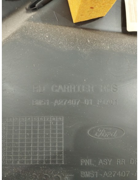 Recambio de guarnecido puerta trasera derecha para ford focus lim. (cb8) trend referencia OEM IAM BM51A2740701  