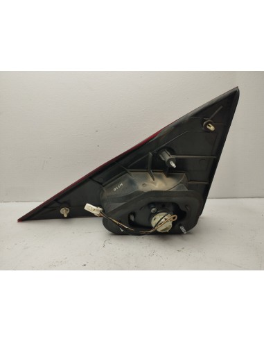 Recambio de piloto trasero izquierdo interior para ssangyong rodius 2.7 turbodiesel cat referencia OEM IAM 8360121411  