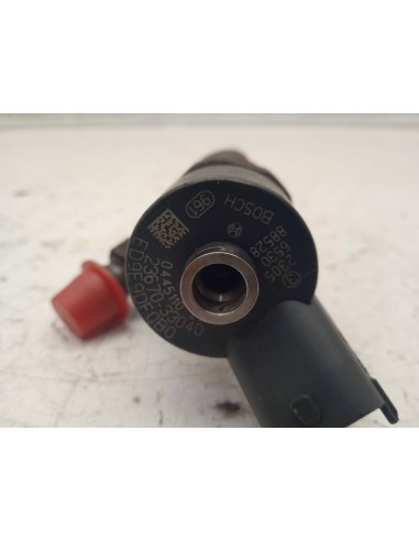 Recambio de inyector para toyota auris 1.4 turbodiesel cat referencia OEM IAM 0445110227  