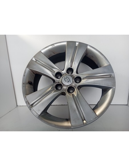 Recambio de llanta para kia sportage drive 4x2 referencia OEM IAM 529103U200  