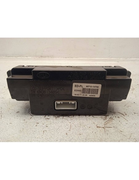 Recambio de pantalla multifuncion para kia cee´d 1.6 crdi cat referencia OEM IAM 957101H700  