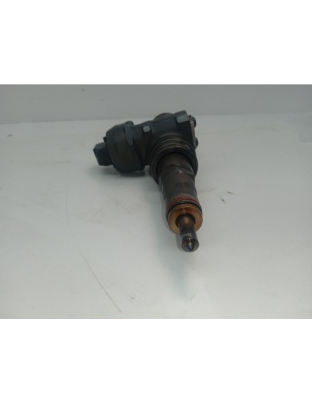Recambio de inyector para seat ibiza (6l1) hit referencia OEM IAM 038130073AG  