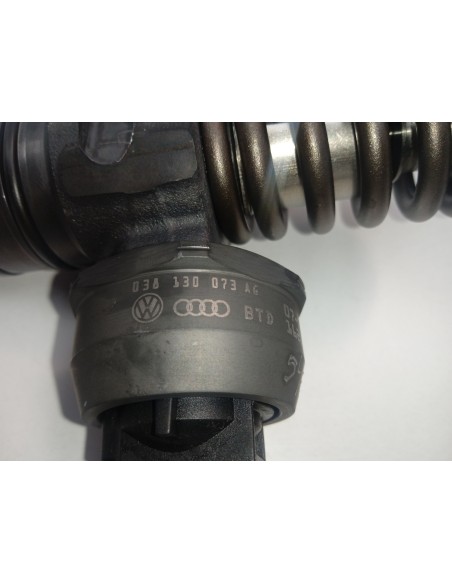 Recambio de inyector para seat ibiza (6l1) hit referencia OEM IAM 038130073AG  