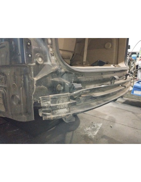 Recambio de refuerzo paragolpes trasero para ssangyong rodius 2.7 turbodiesel cat referencia OEM IAM   
