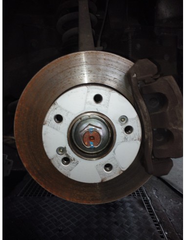 Recambio de mangueta delantera derecha para ssangyong rodius 2.7 turbodiesel cat referencia OEM IAM 4122021000  