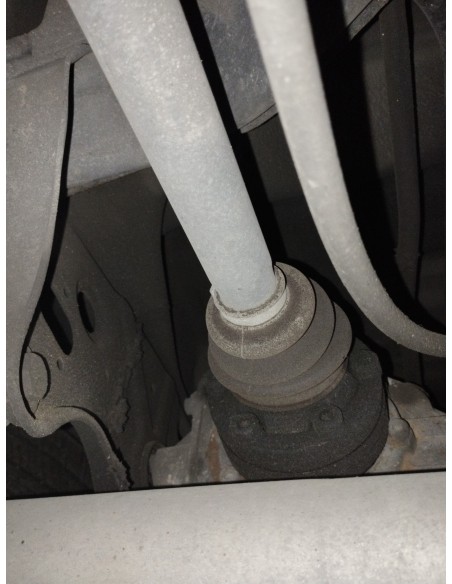 Recambio de transmision trasera derecha para ssangyong rodius 2.7 turbodiesel cat referencia OEM IAM 0310F1AR  