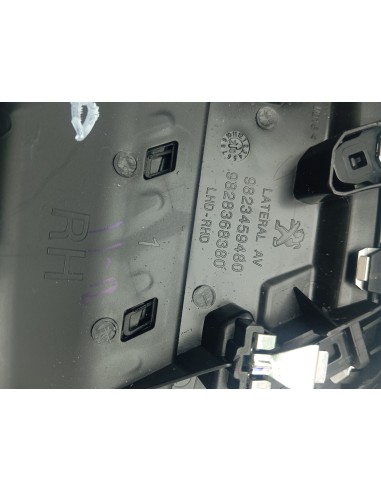 Recambio de aireador derecho para peugeot 208 (p2) active referencia OEM IAM 98283683DX  